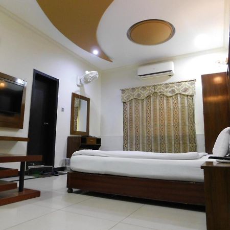 Hotel Multan Exteriér fotografie
