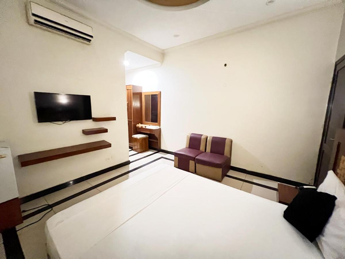 Hotel Multan Exteriér fotografie